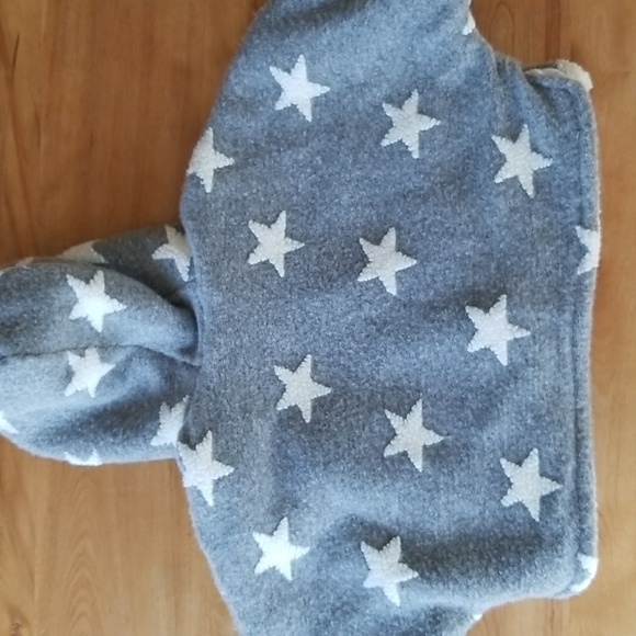 4T Hooded Poncho - Picture 6 of 6